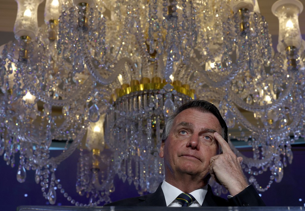 O que é patrimonialismo – e o que ele tem a ver com as joias de Bolsonaro