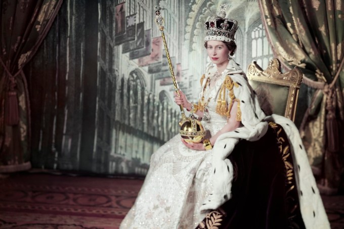 majestade rainha elizabeth