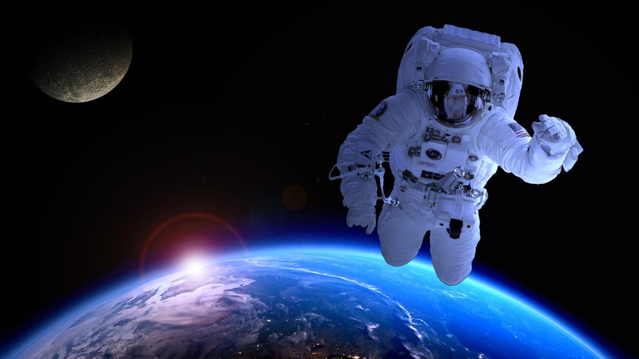 astronauta no espaço