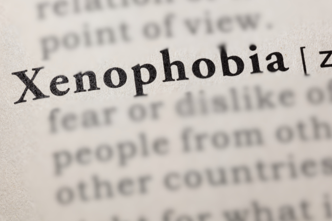 xenófobo ou xenofóbico