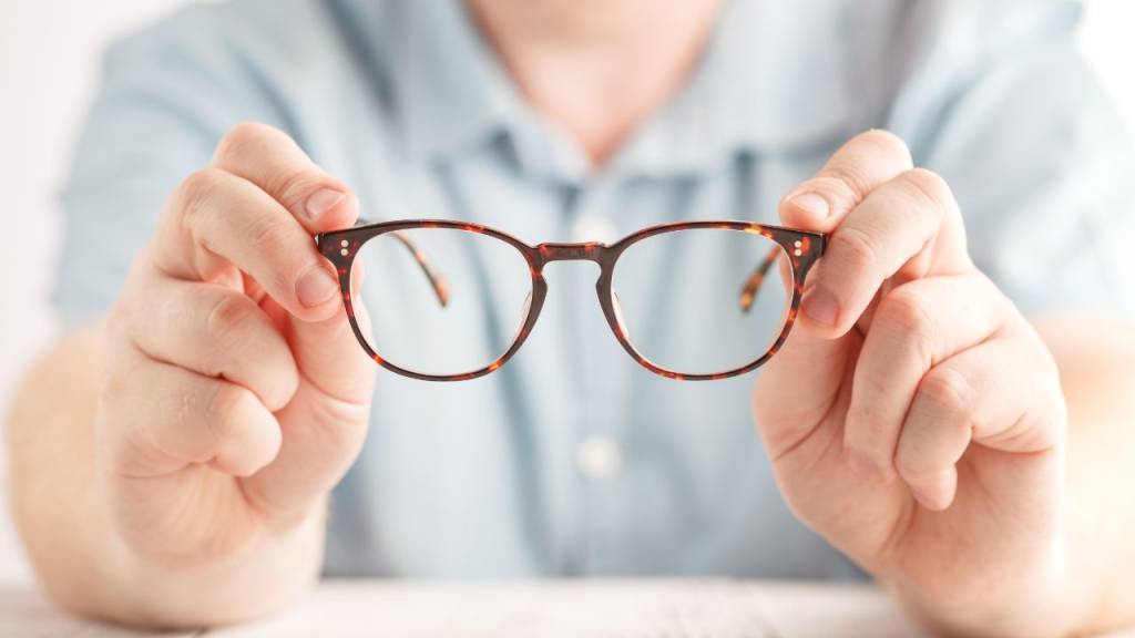 “Astigmatismo” ou “estigmatismo”: qual é o certo?