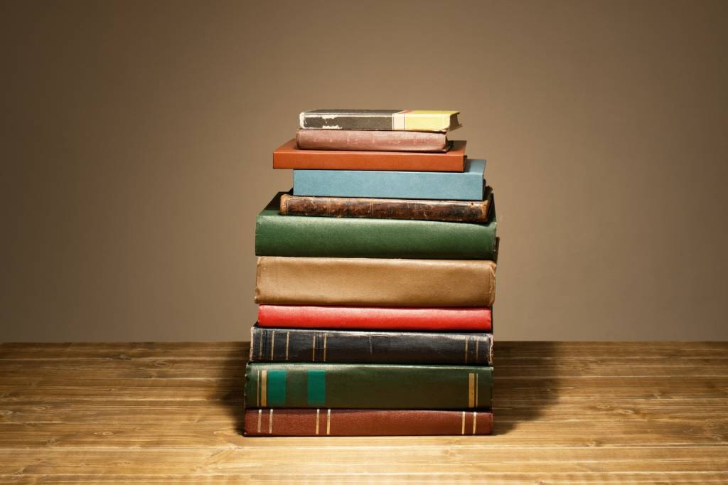 Diminutivo de livro: livreto ou livrinho?
